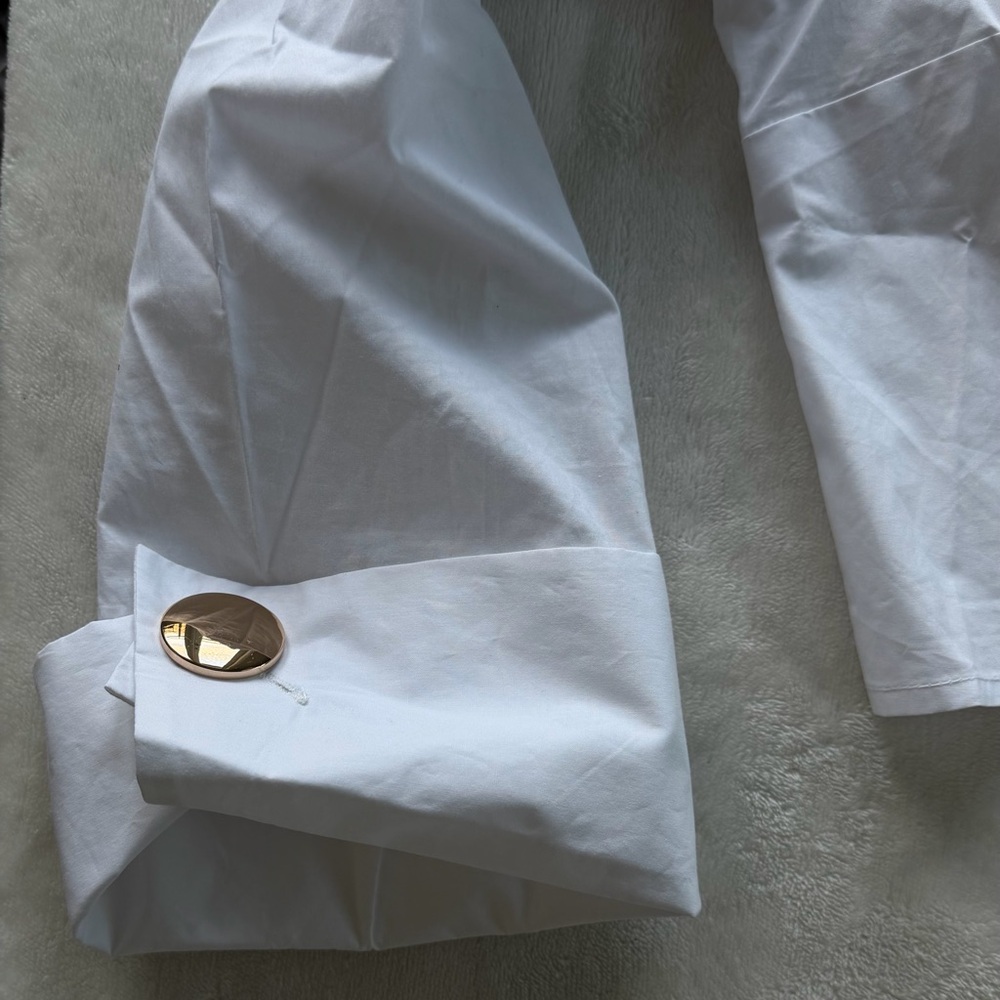 NWOT J.O.A Los Angeles Women’s Small White Cropped V Neck Statement Sleeve - Picture 6 of 9